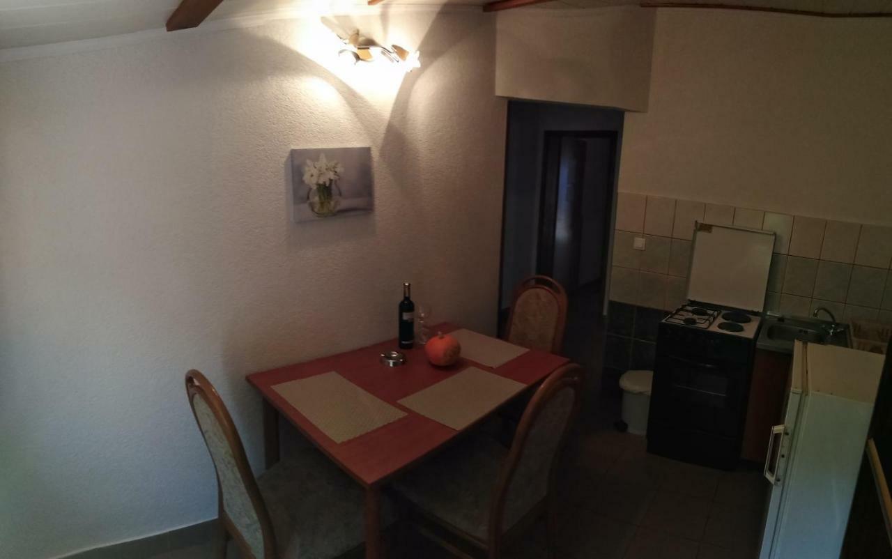Apartman Rodic Omiš Exterior foto